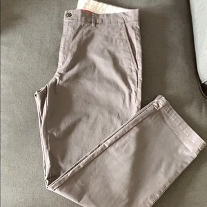 Men’s straight fit washed chino pant